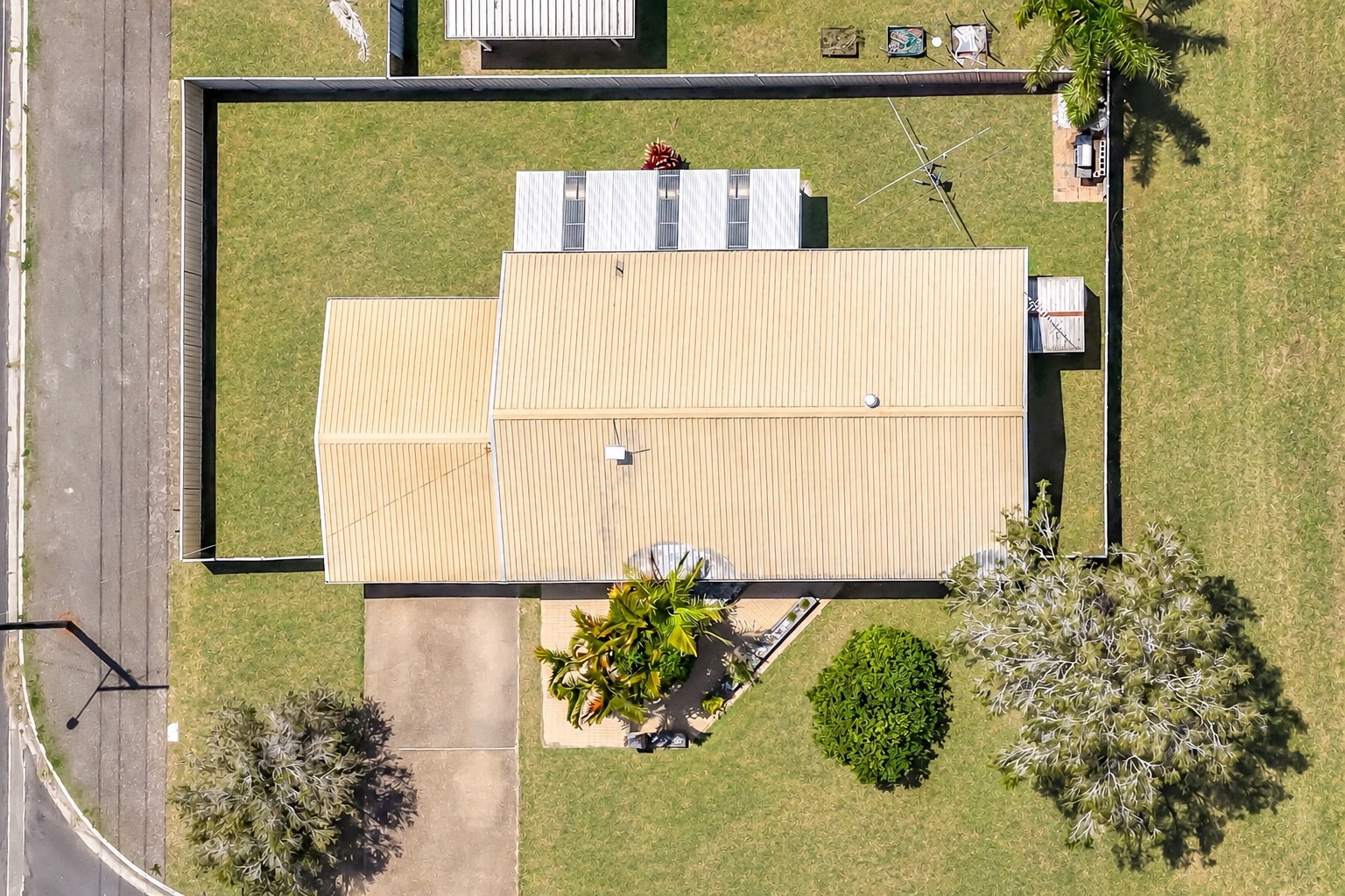 40 Cortes Drive, Thabeban  QLD  4670