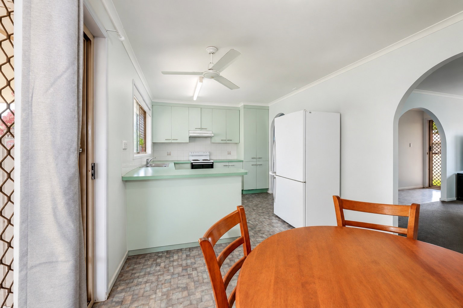 36 Hilltop Parade, Avoca  QLD  4670