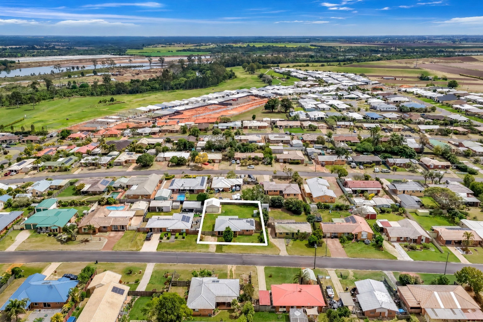 36 Hilltop Parade, Avoca  QLD  4670