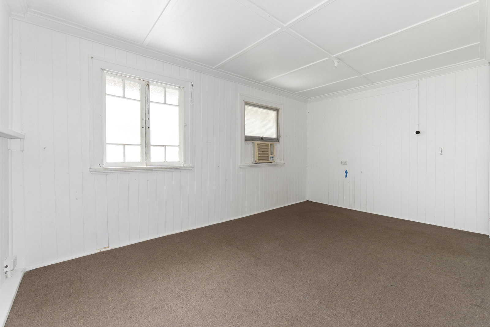 33 Doctor Street, Burnett Heads  QLD  4670