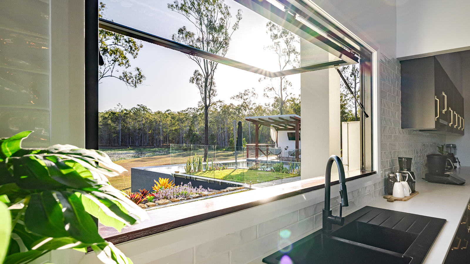 759 Round Hill Road, Captain Creek  QLD  4677