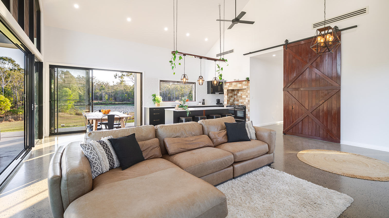 759 Round Hill Road, Captain Creek  QLD  4677
