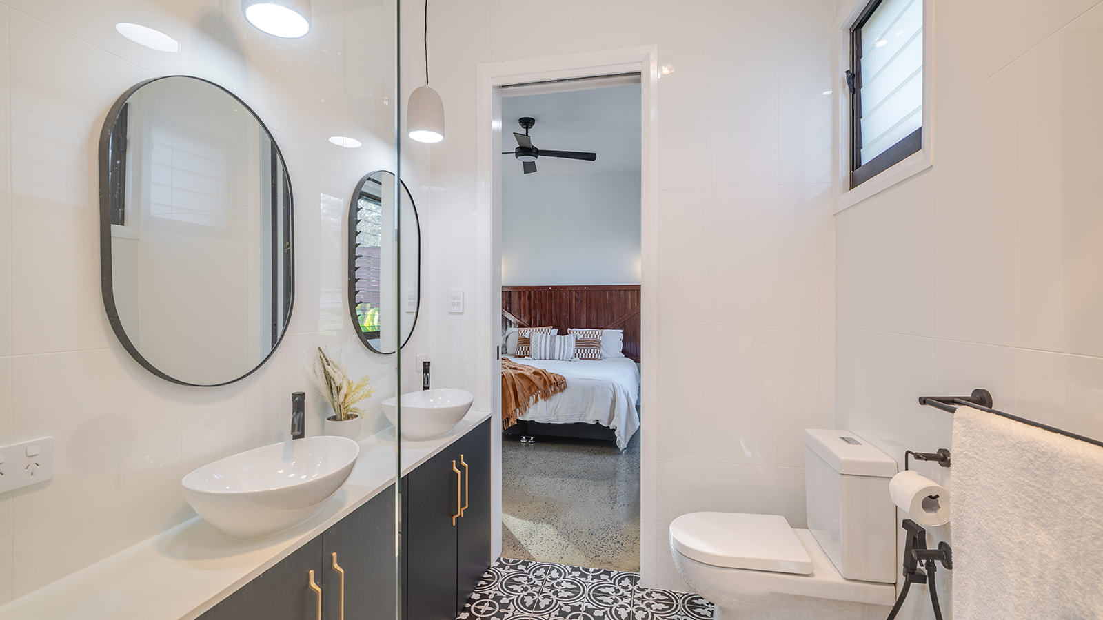 759 Round Hill Road, Captain Creek  QLD  4677