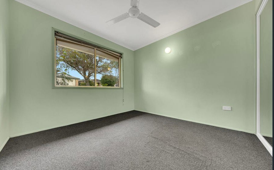 10 Fairbairn Place, Clinton  QLD  4680