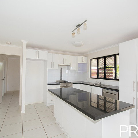 42 Young Street, Burnett Heads  QLD  4670