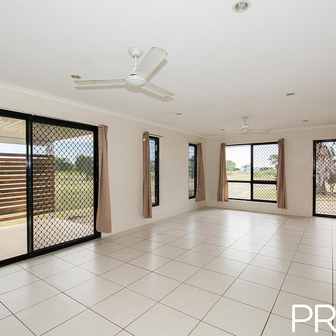 42 Young Street, Burnett Heads  QLD  4670