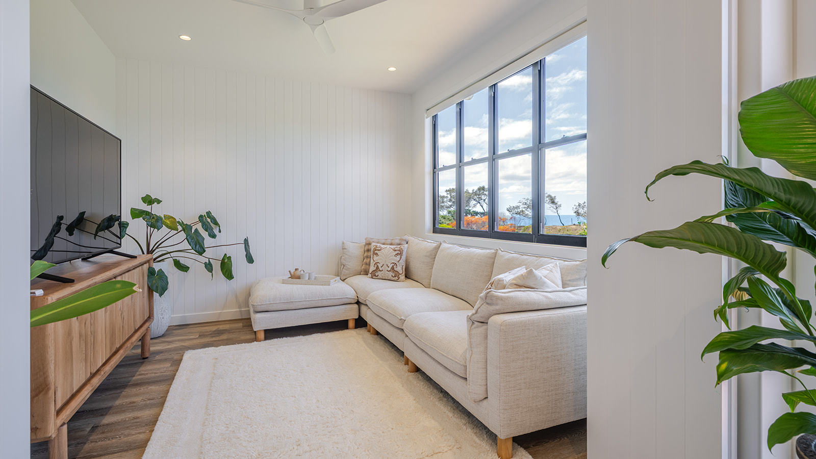 2/9 Ocean Dune Court, Agnes Water  QLD  4677