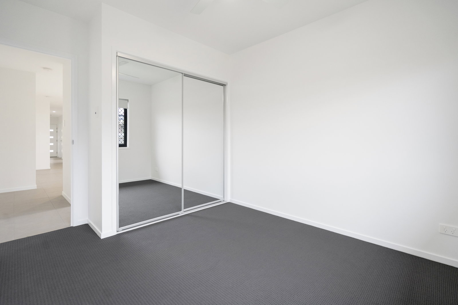 11 Searle Street, Thabeban  QLD  4670