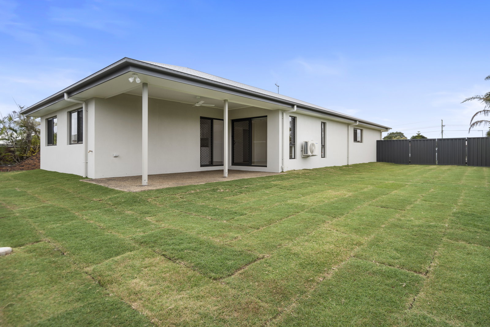 11 Searle Street, Thabeban  QLD  4670