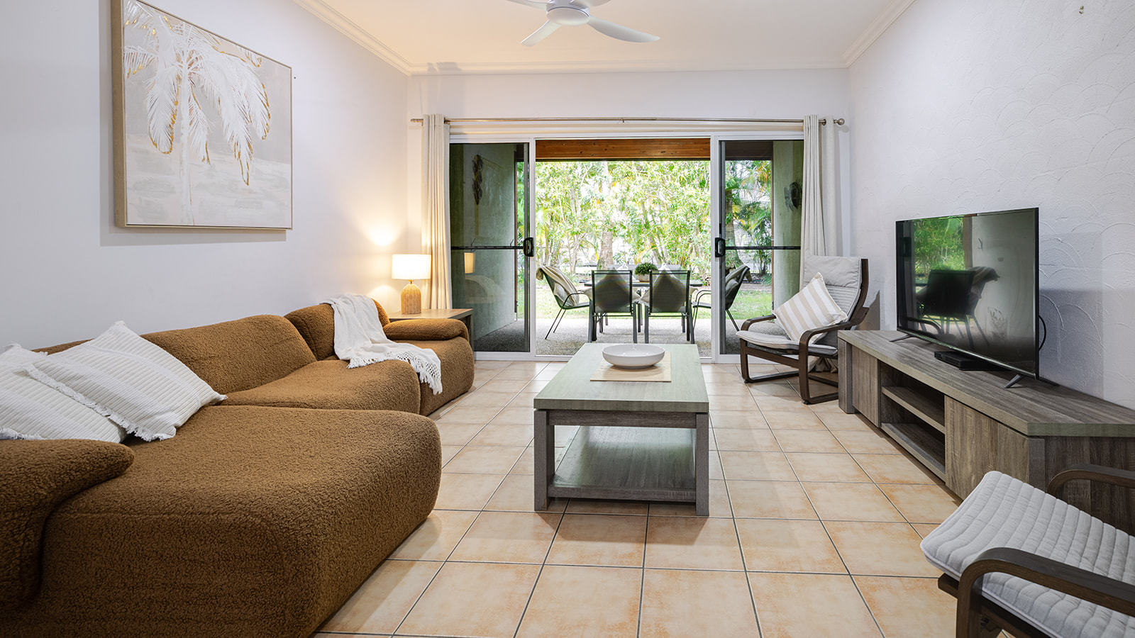 11/2 Beaches Village Circuit, Agnes Water  QLD  4677