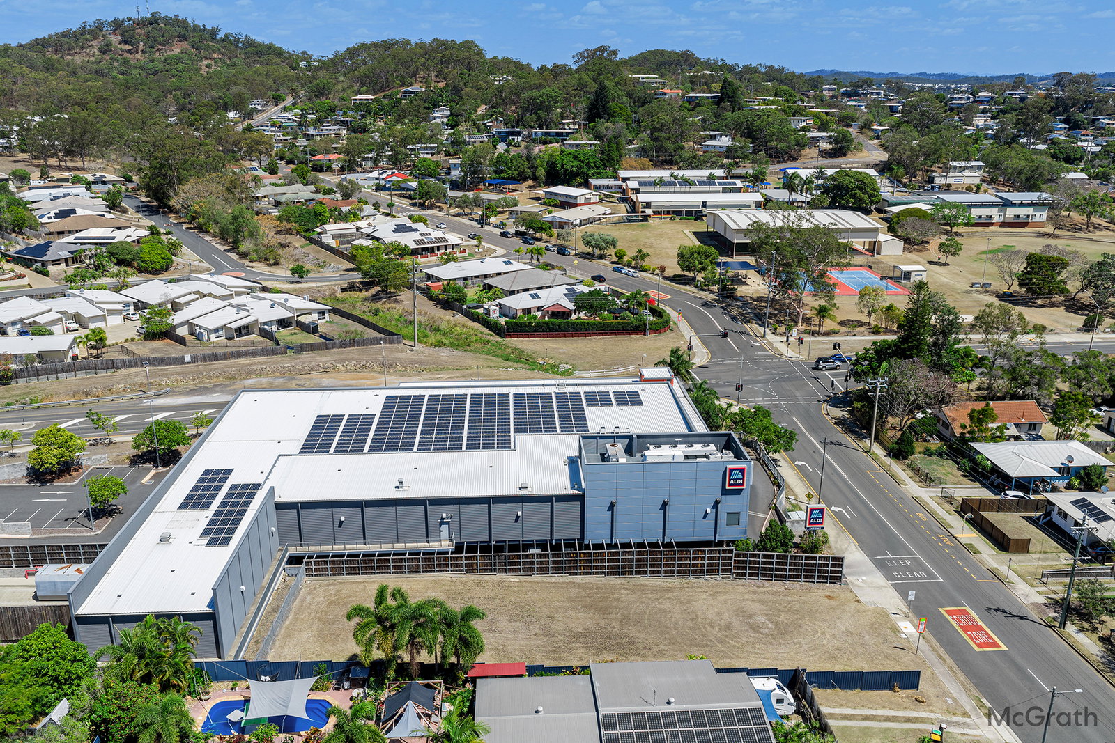 52 Boles Street, West Gladstone  QLD  4680