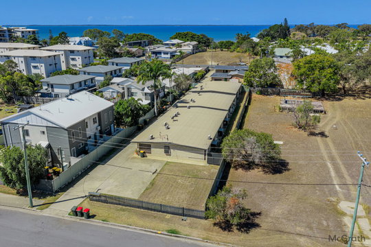 38 Wood Street, Barney Point  QLD  4680