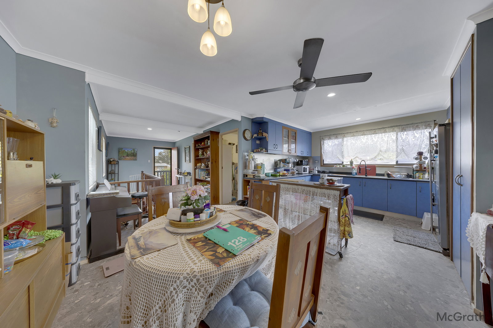 5 Cowan Close, South Gladstone  QLD  4680