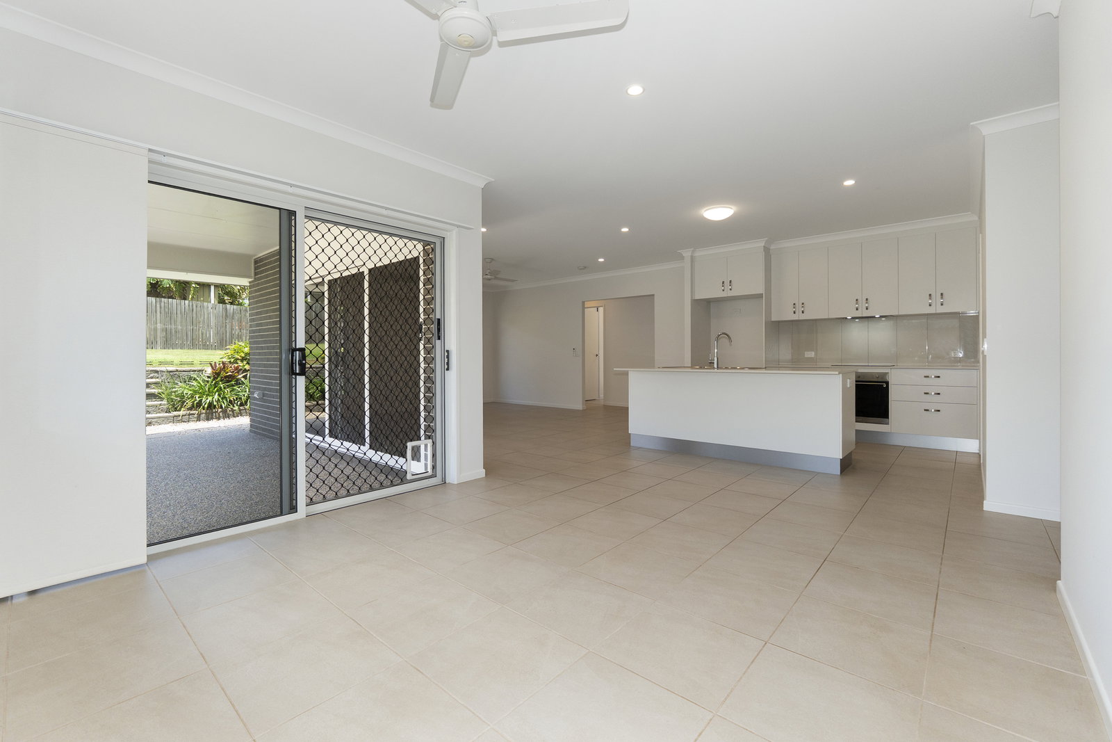 20 Linden Crescent, Qunaba  QLD  4670