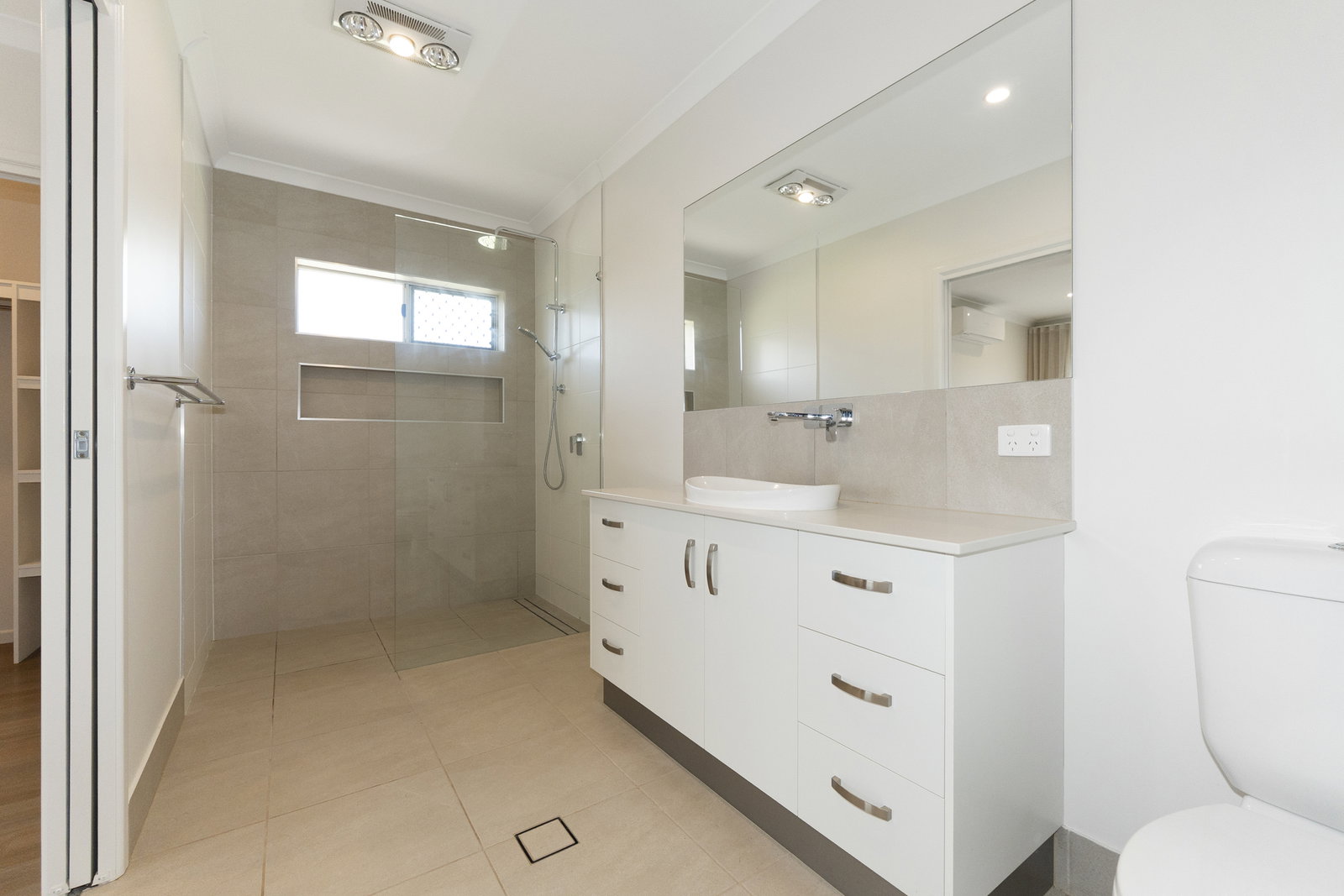 20 Linden Crescent, Qunaba  QLD  4670