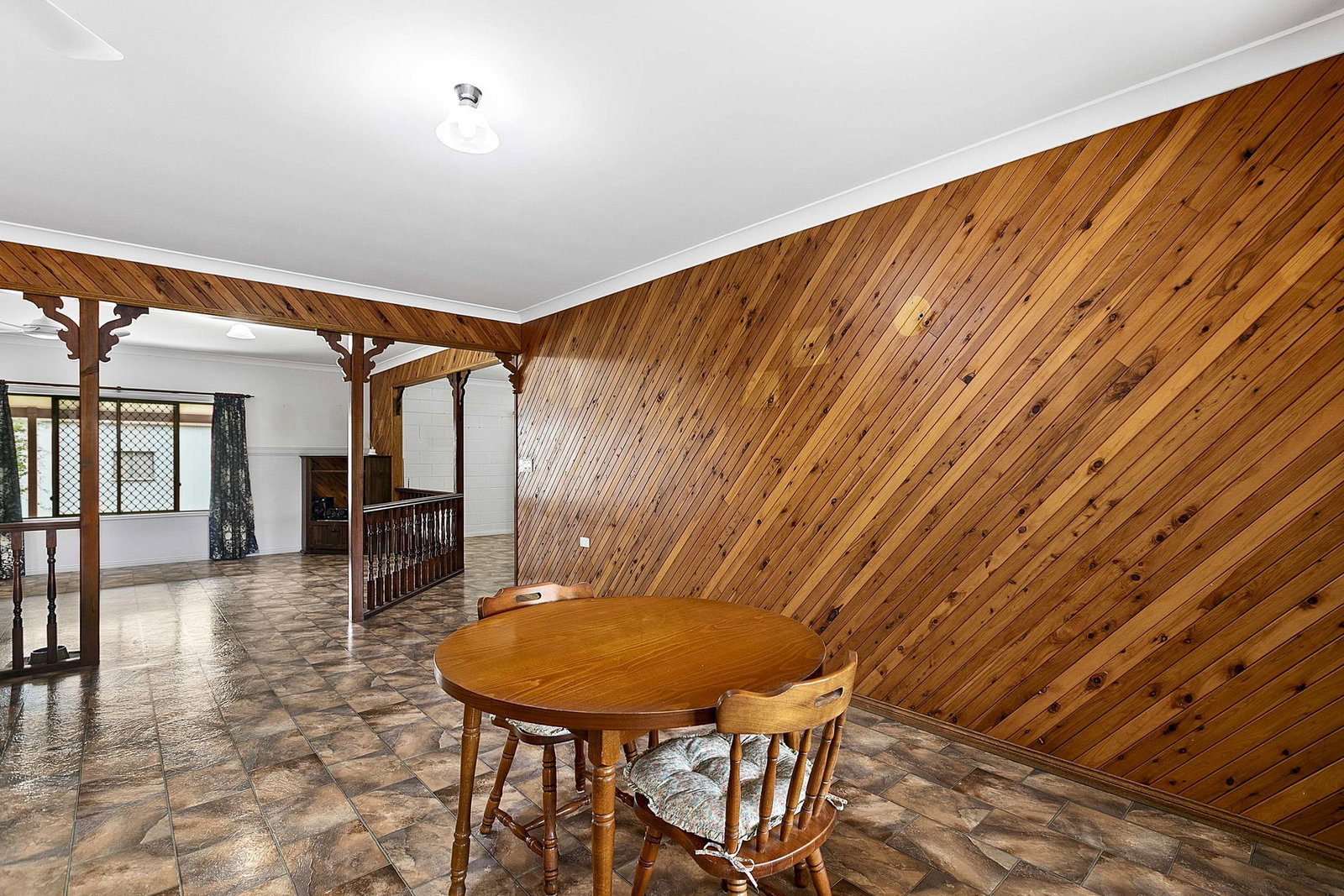 137 Philip Drive, Teddington  QLD  4650