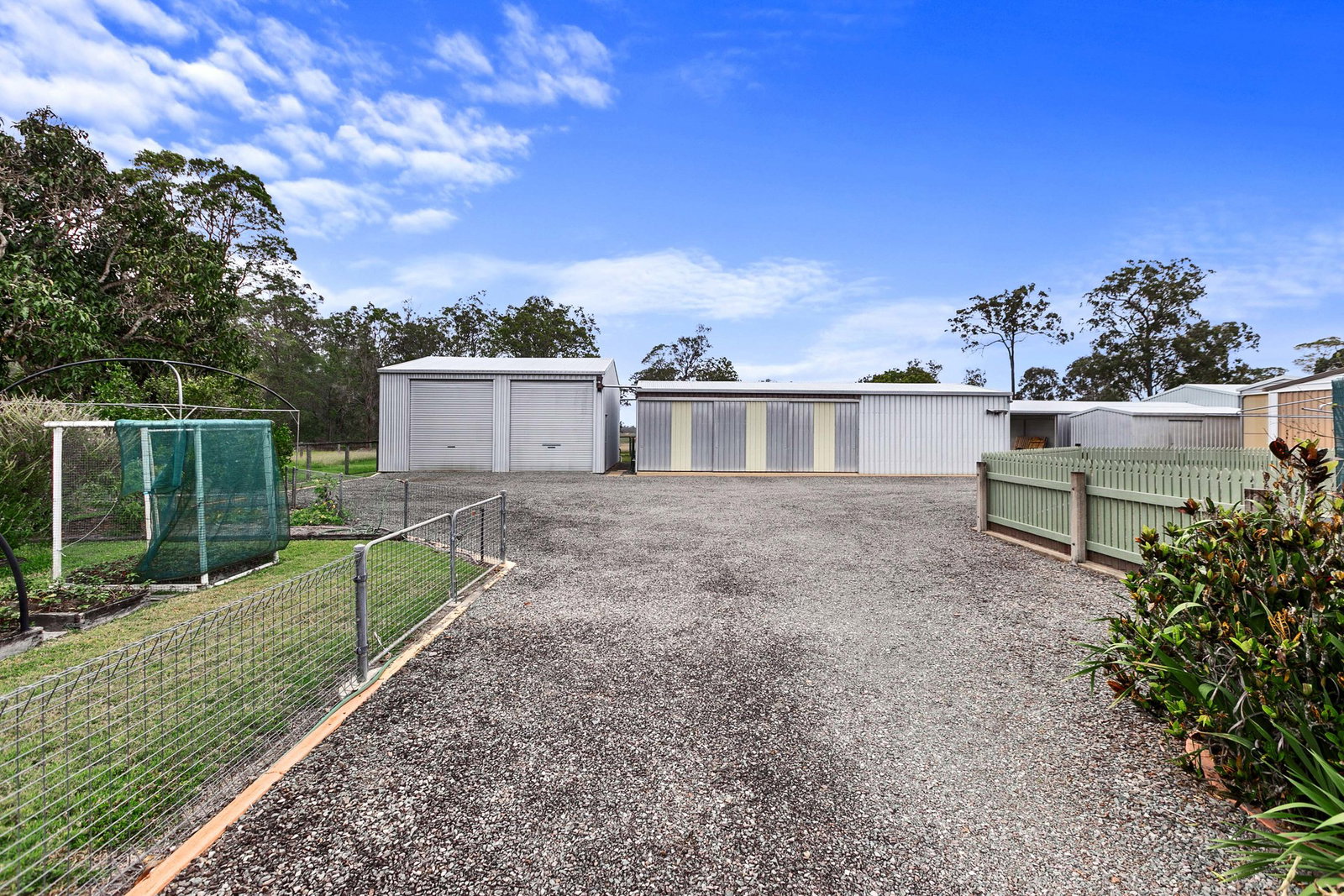 137 Philip Drive, Teddington  QLD  4650