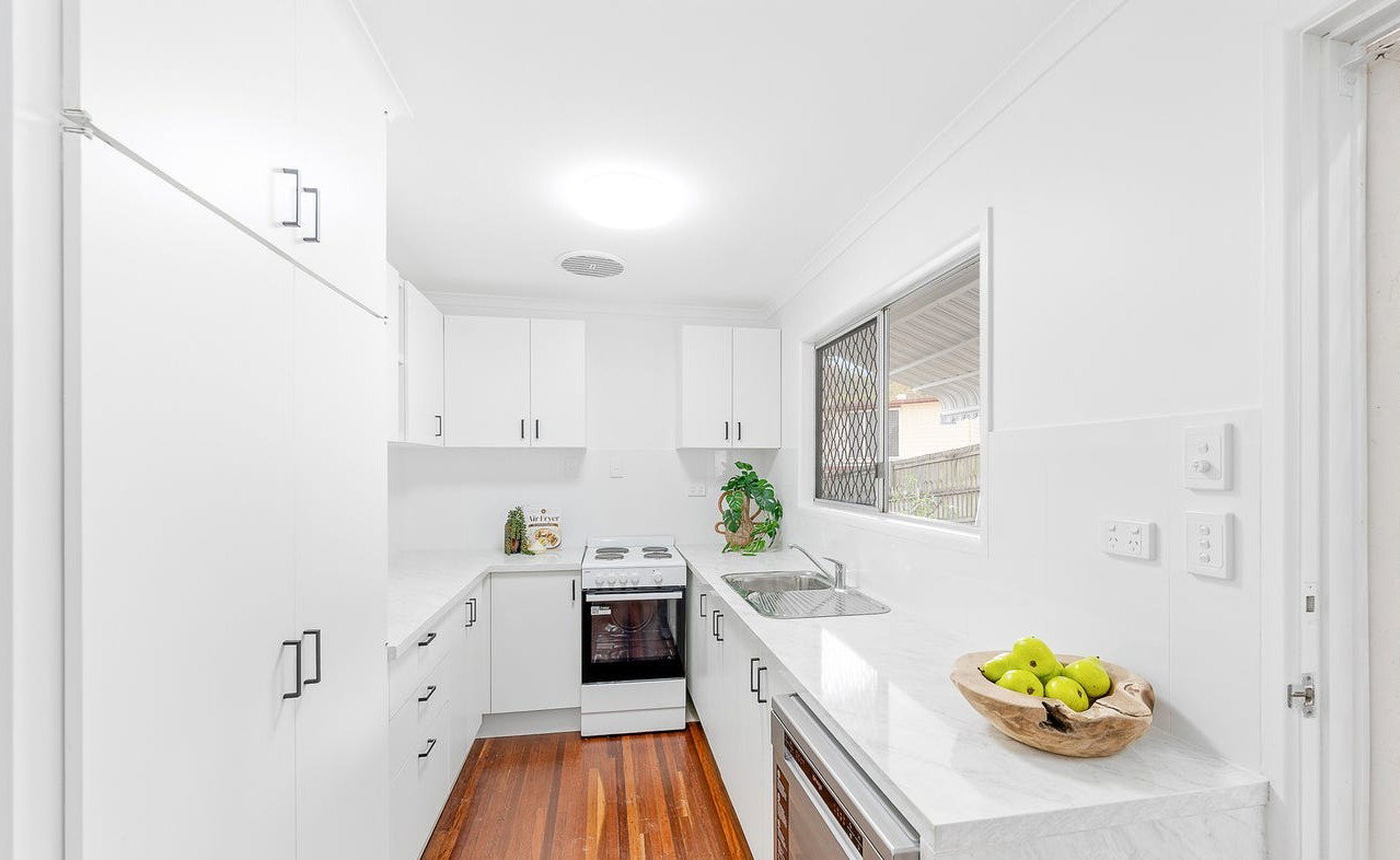14 Bauhinia Street, Kin Kora  QLD  4680