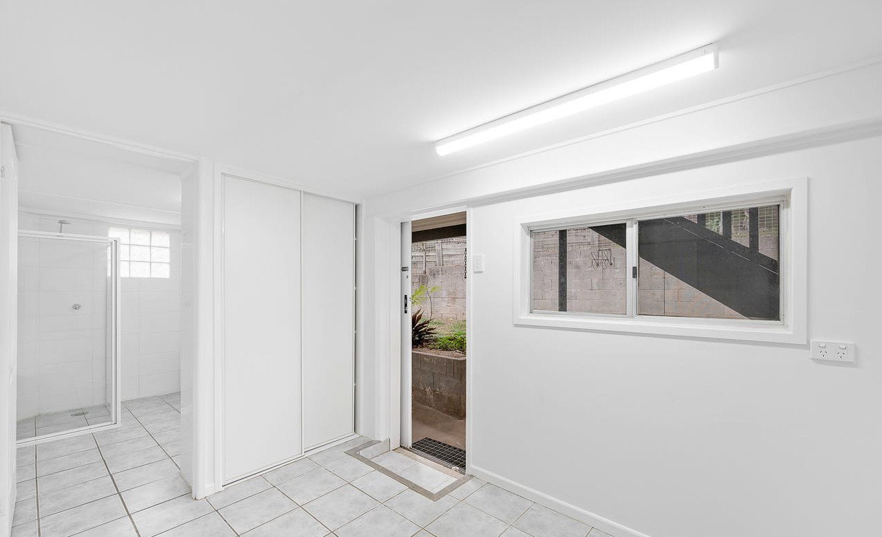 14 Bauhinia Street, Kin Kora  QLD  4680