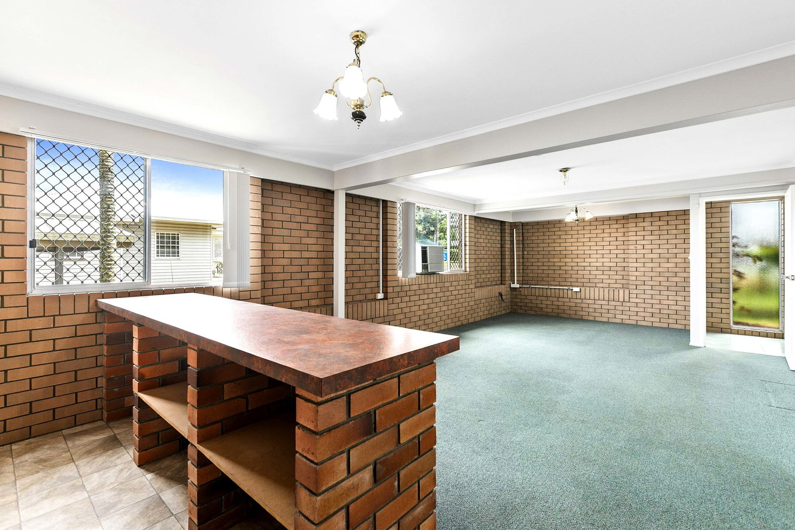15 High Street, Tinana  QLD  4650