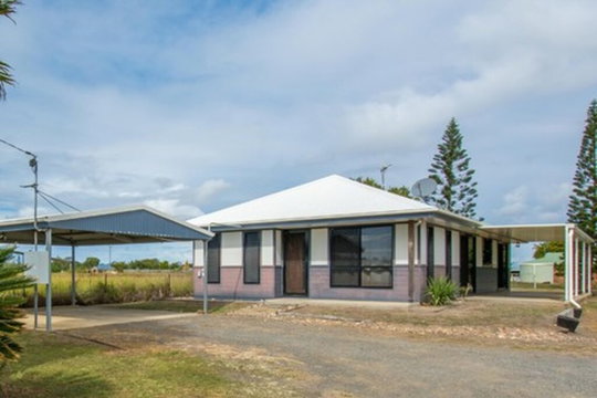 42 Young Street, Burnett Heads  QLD  4670