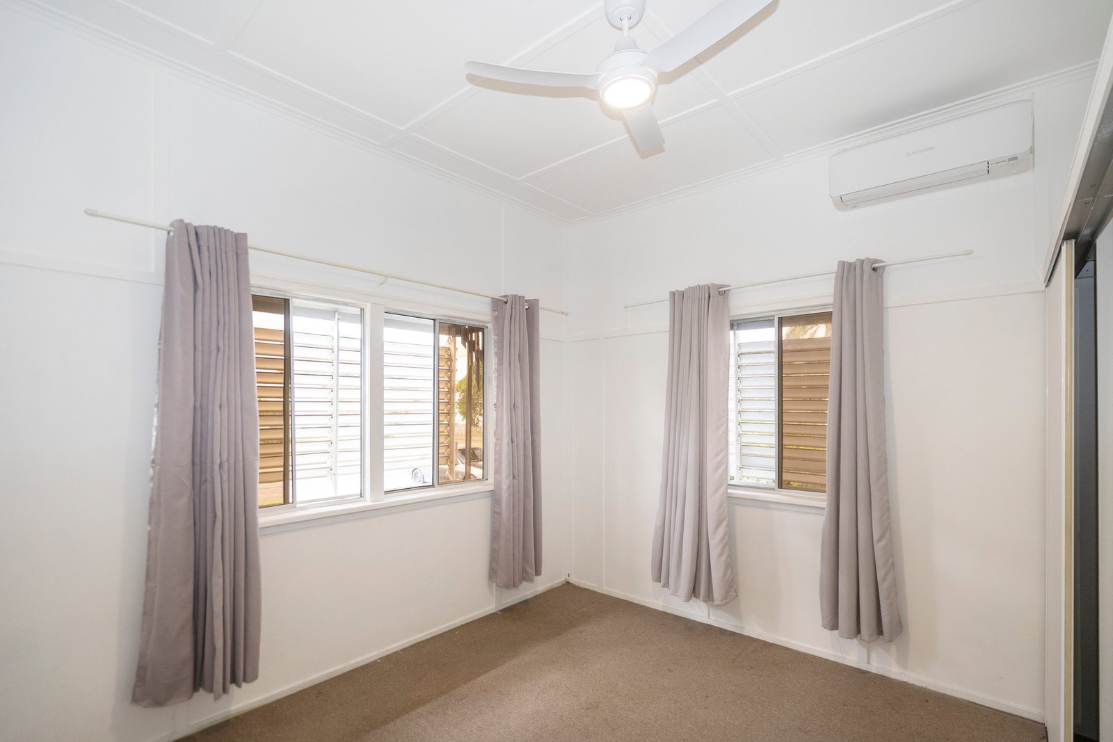 26 McCracken Street, Walkervale  QLD  4670