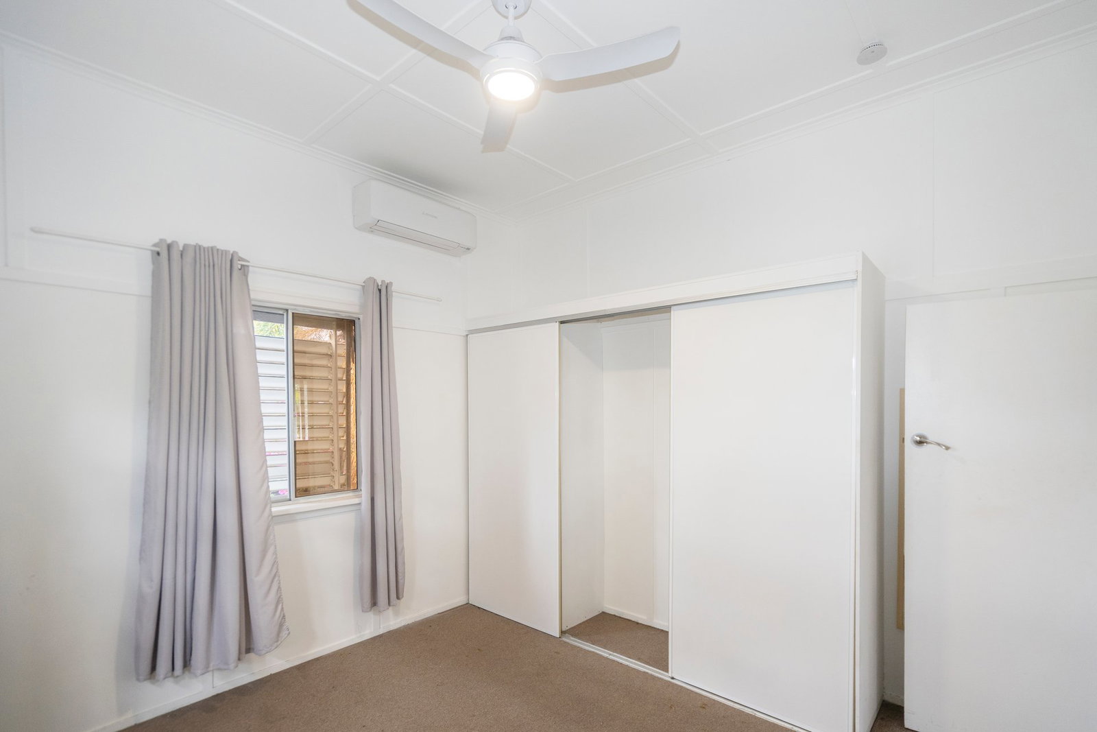 26 McCracken Street, Walkervale  QLD  4670