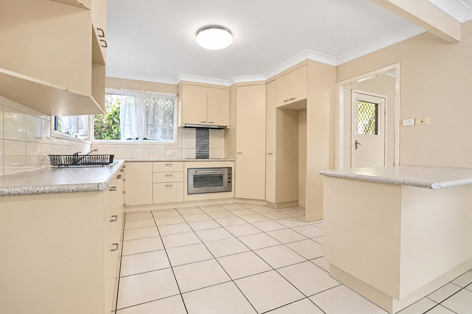 31 Scotton Street, Kepnock  QLD  4670