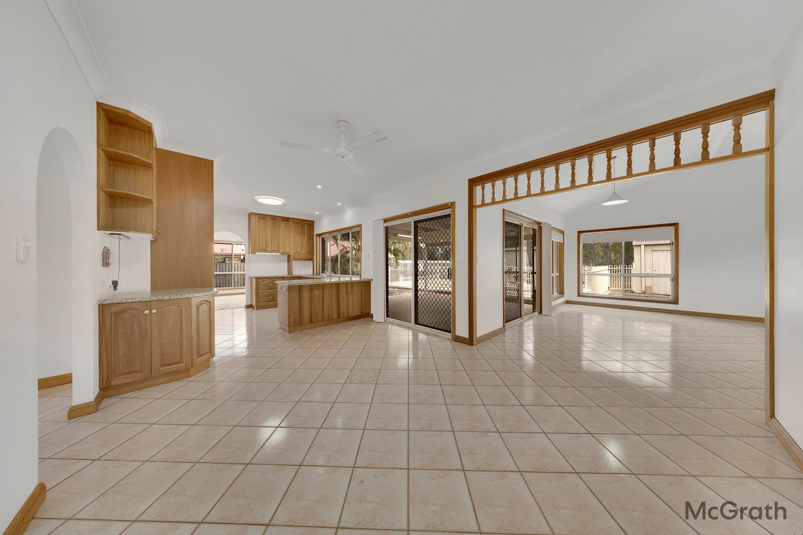 13 Barrine Close, Clinton  QLD  4680