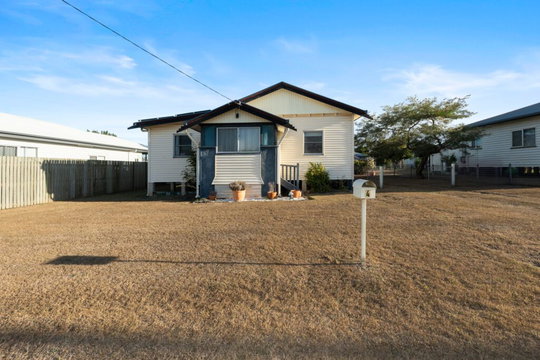 4 Joyce Street, Svensson Heights  QLD  4670