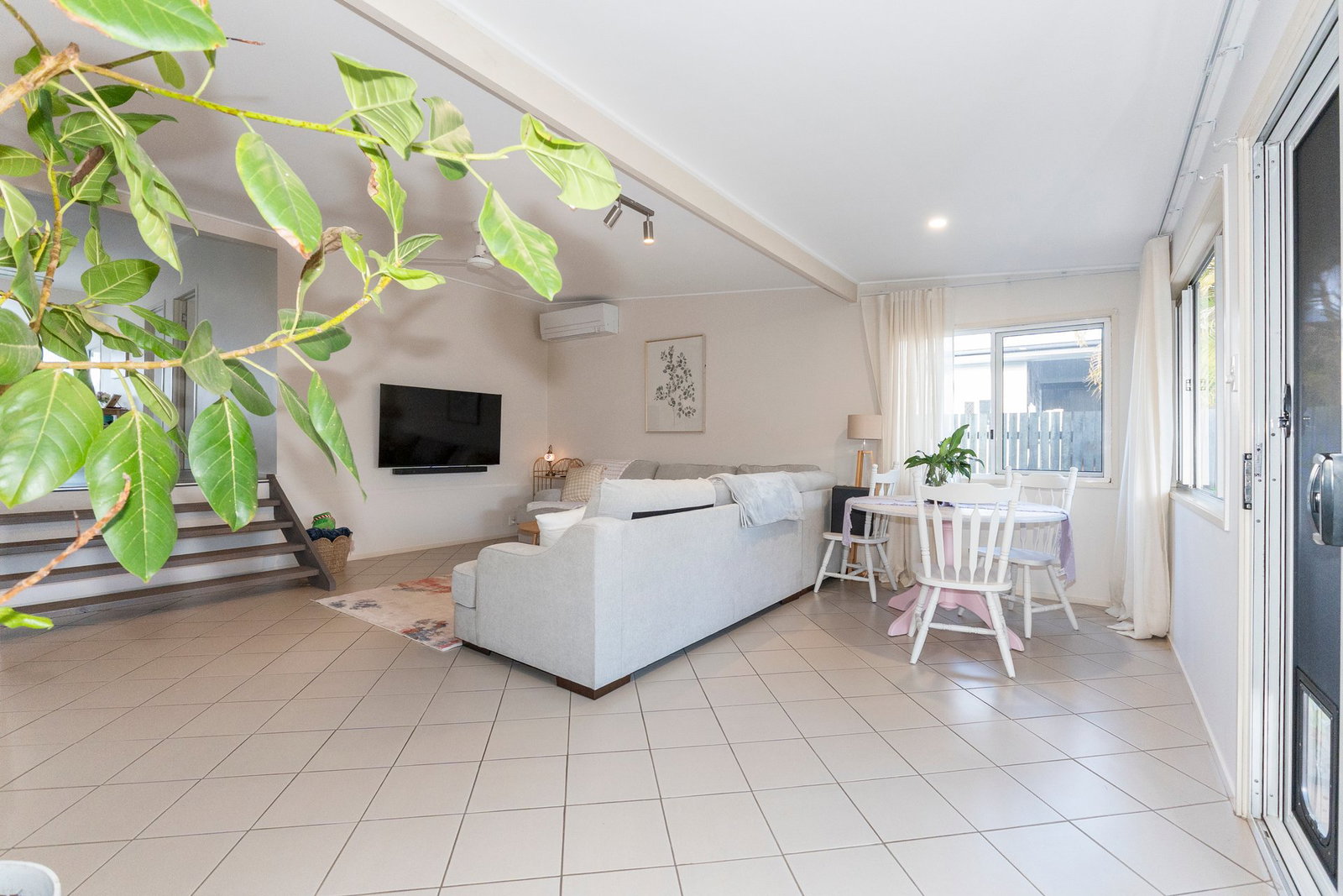 4 Joyce Street, Svensson Heights  QLD  4670
