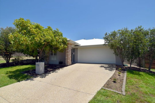 26 Koolivoo Parade, Boyne Island  QLD  4680