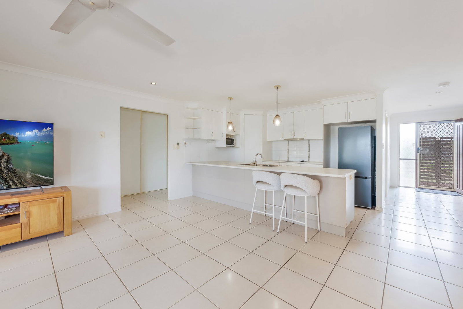 10 Tree Close, Thabeban  QLD  4670