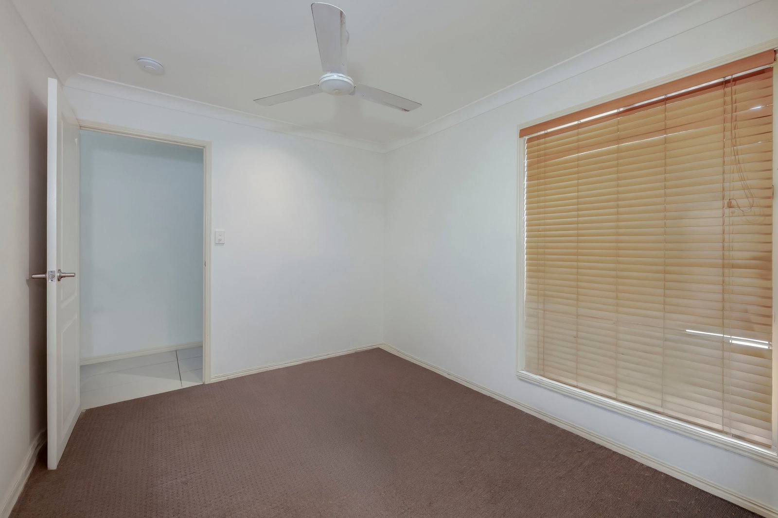 10 Tree Close, Thabeban  QLD  4670