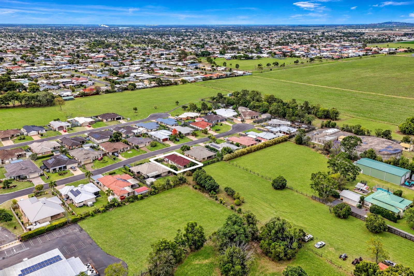 10 Tree Close, Thabeban  QLD  4670