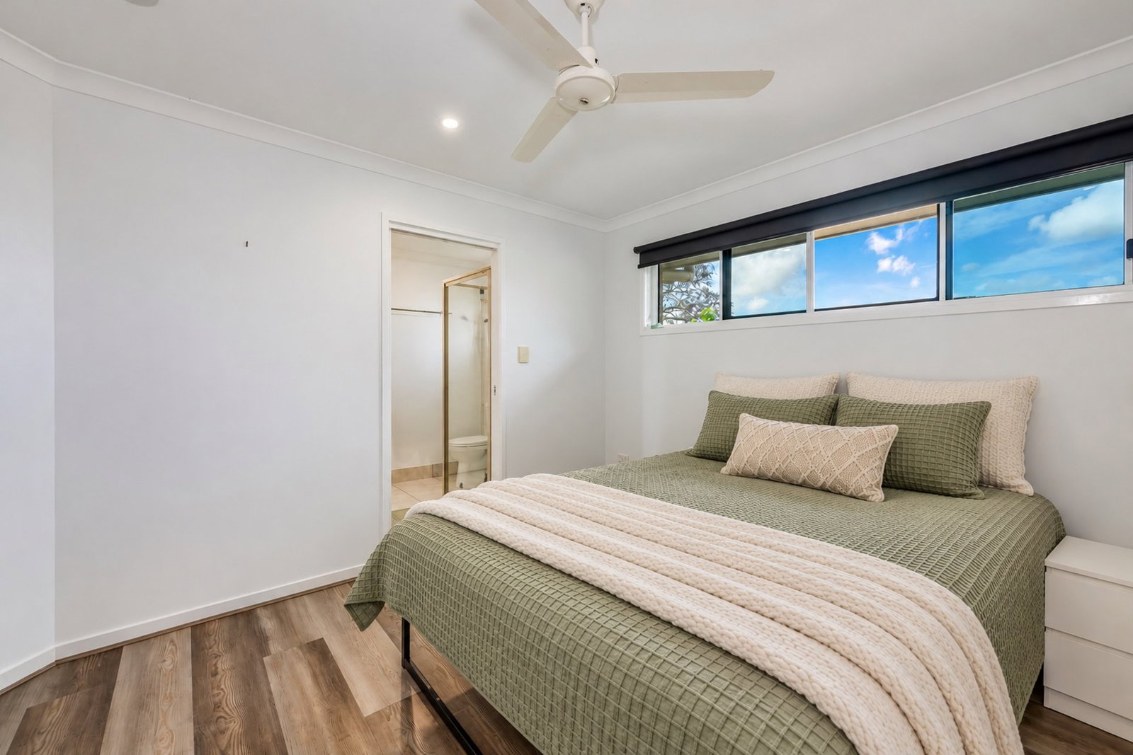 10/148 McCarthy Road, Avenell Heights  QLD  4670