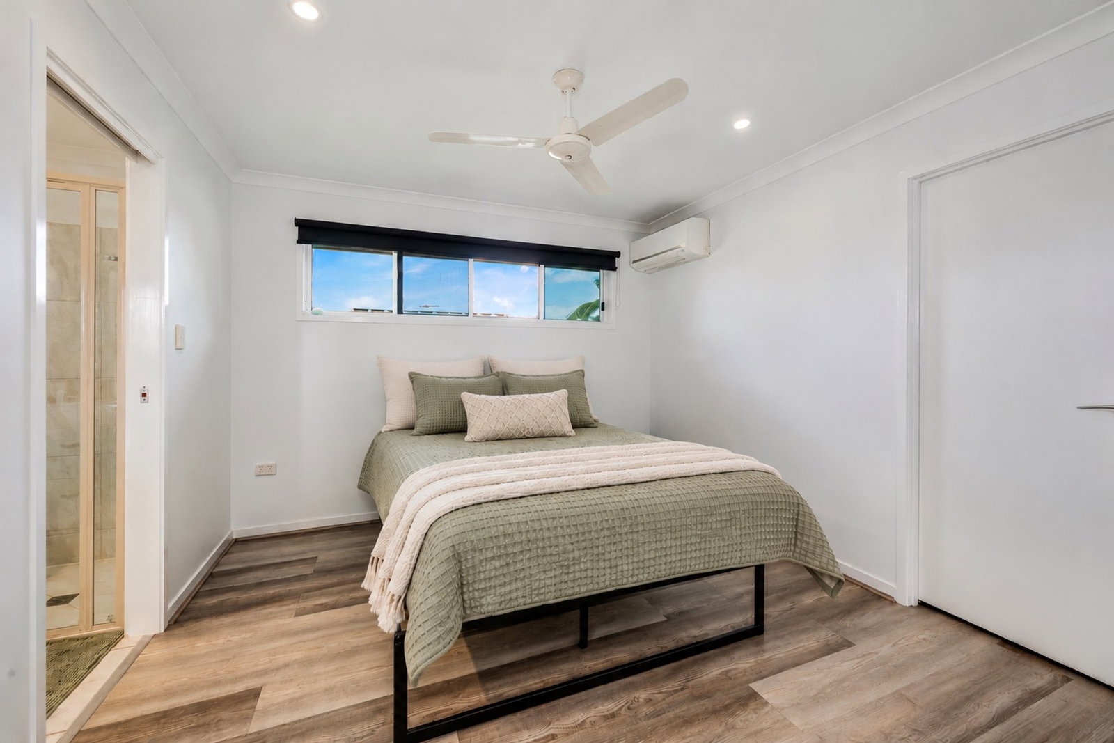 10/148 McCarthy Road, Avenell Heights  QLD  4670