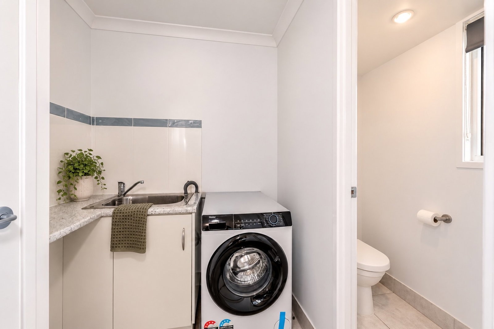 10/148 McCarthy Road, Avenell Heights  QLD  4670