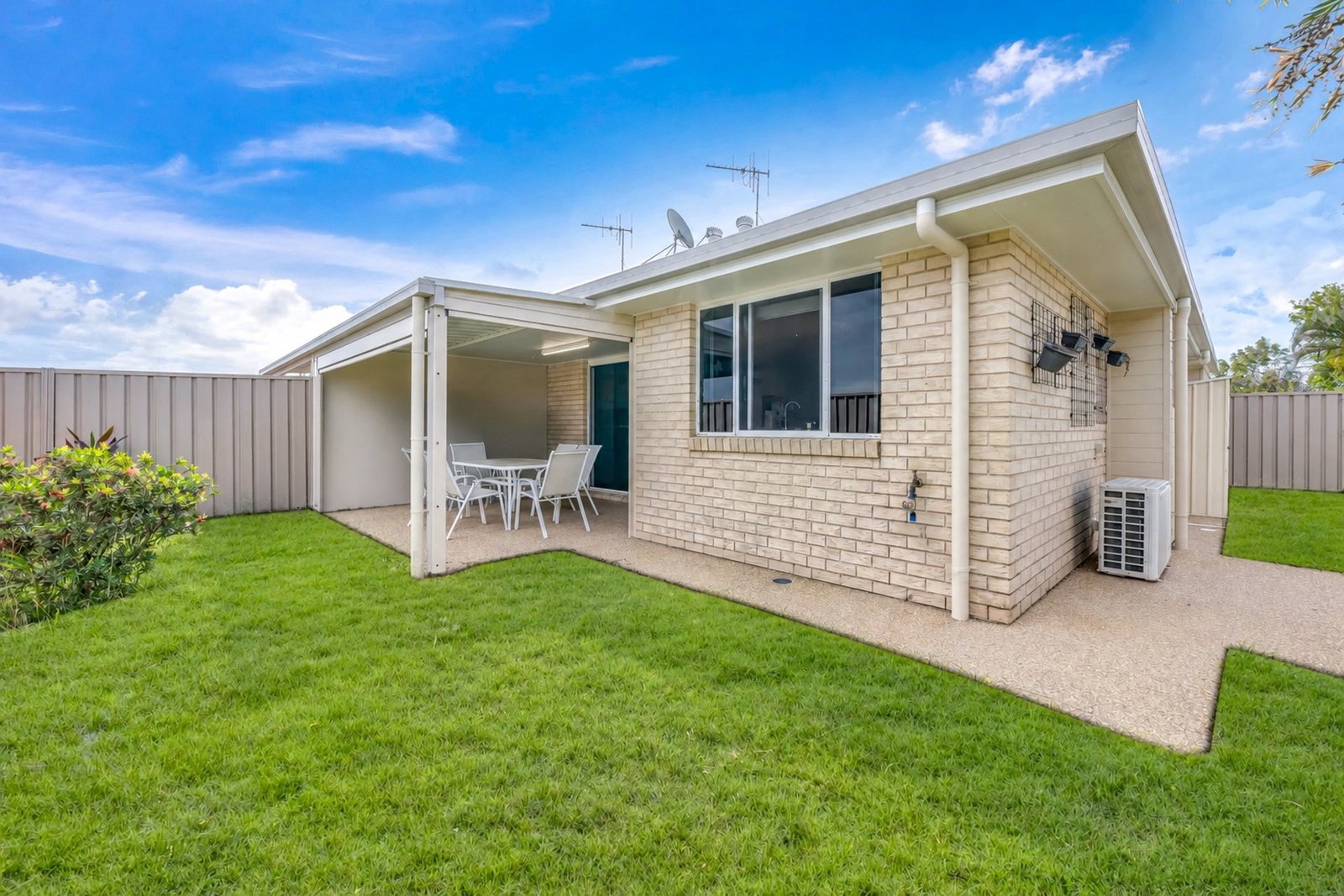 10/148 McCarthy Road, Avenell Heights  QLD  4670