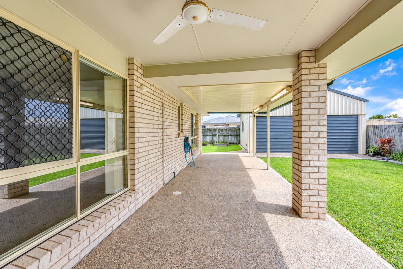 5 Halloran Court, Thabeban  QLD  4670