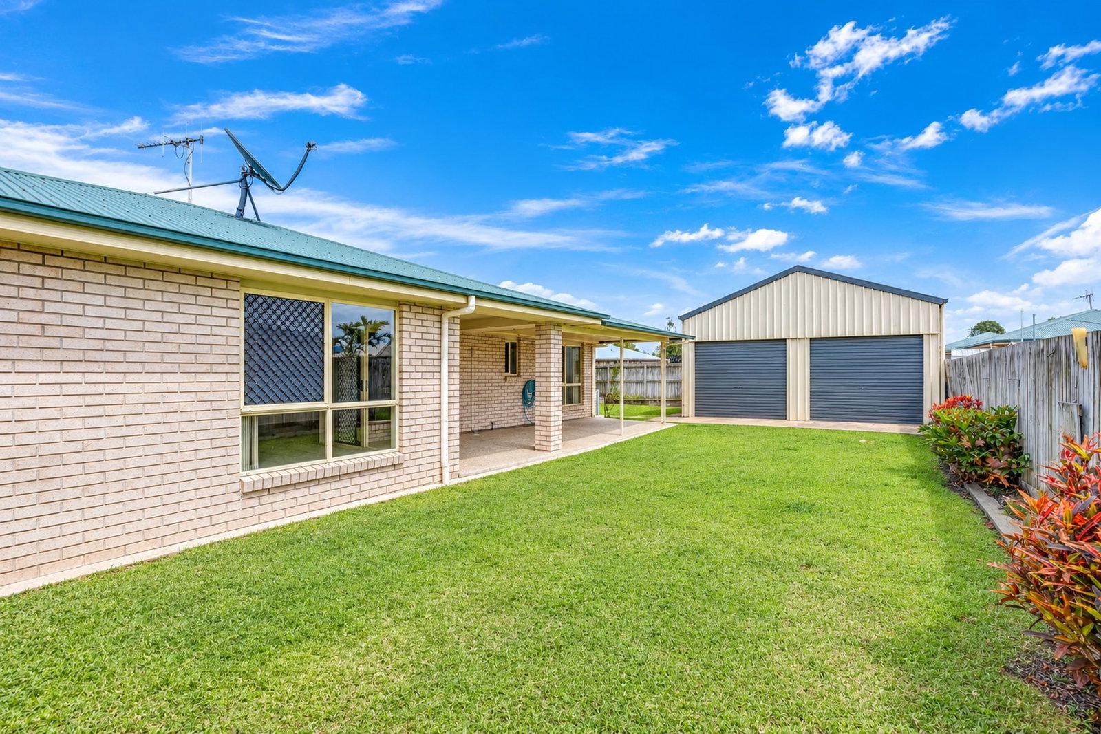 5 Halloran Court, Thabeban  QLD  4670