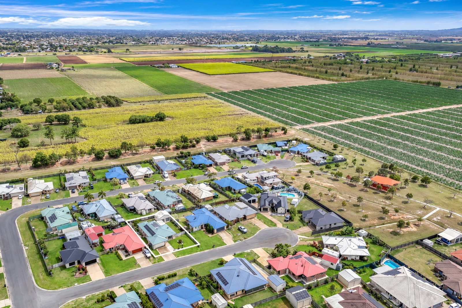 5 Halloran Court, Thabeban  QLD  4670