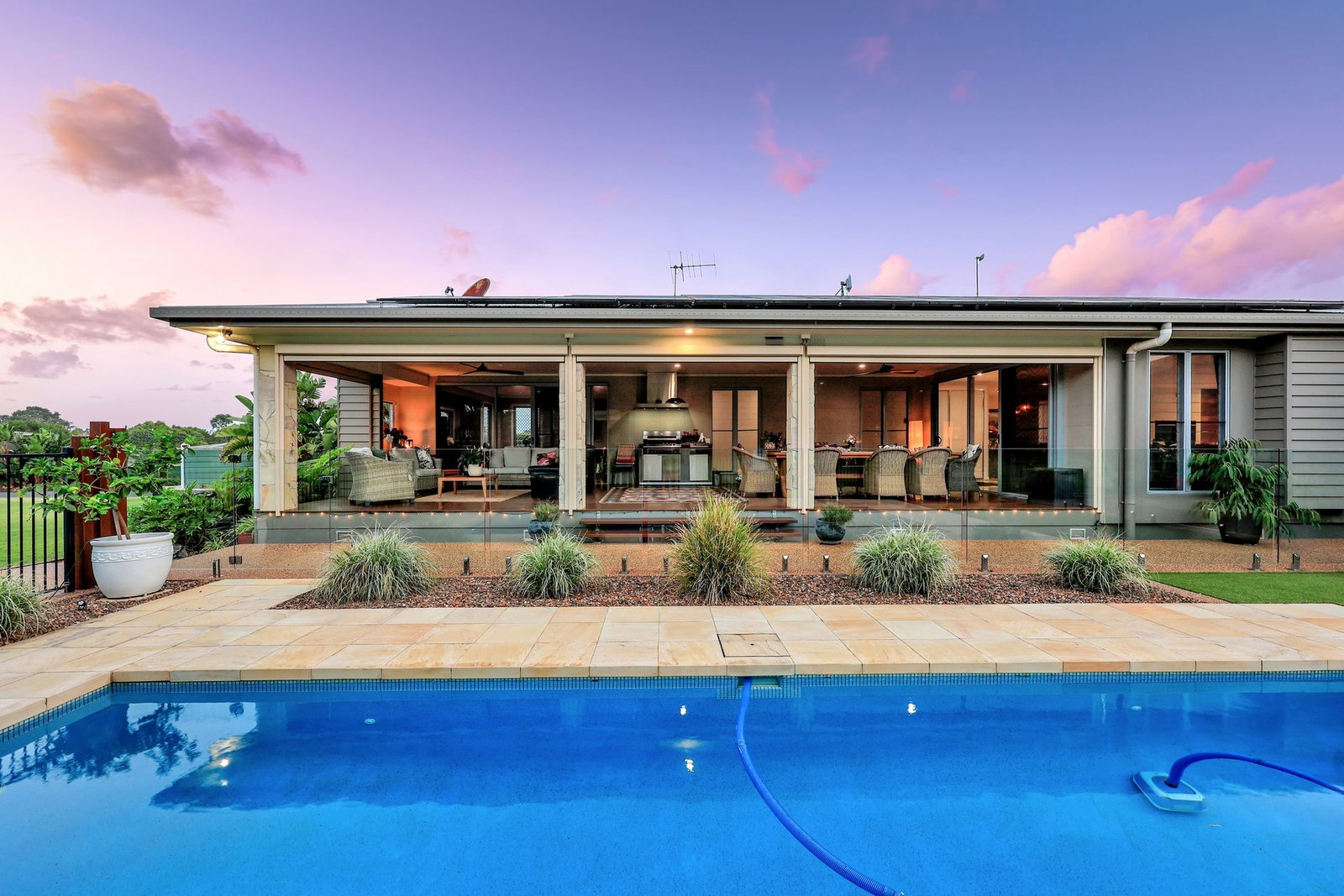 141 Seaview Road, Bargara  QLD  4670