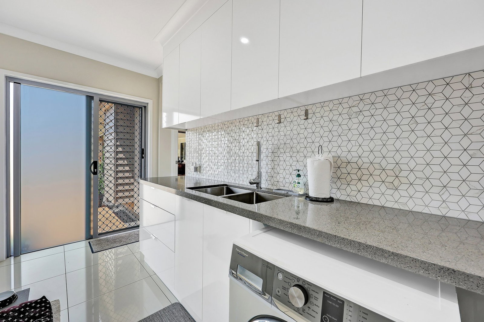 141 Seaview Road, Bargara  QLD  4670