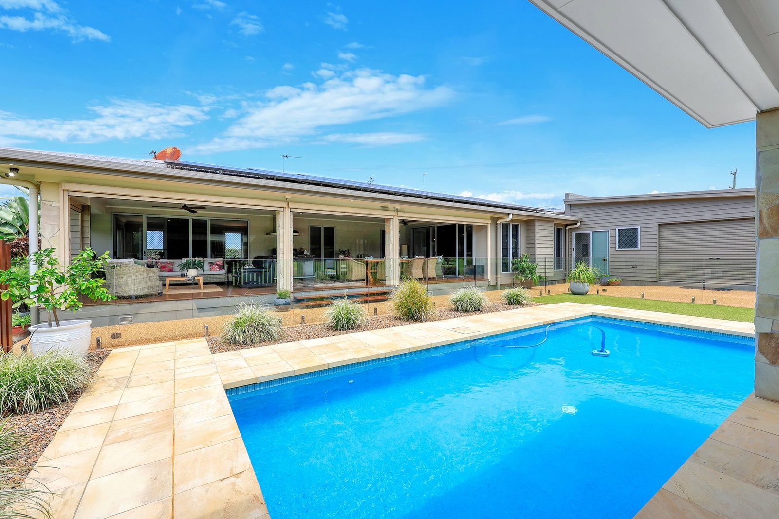 141 Seaview Road, Bargara  QLD  4670