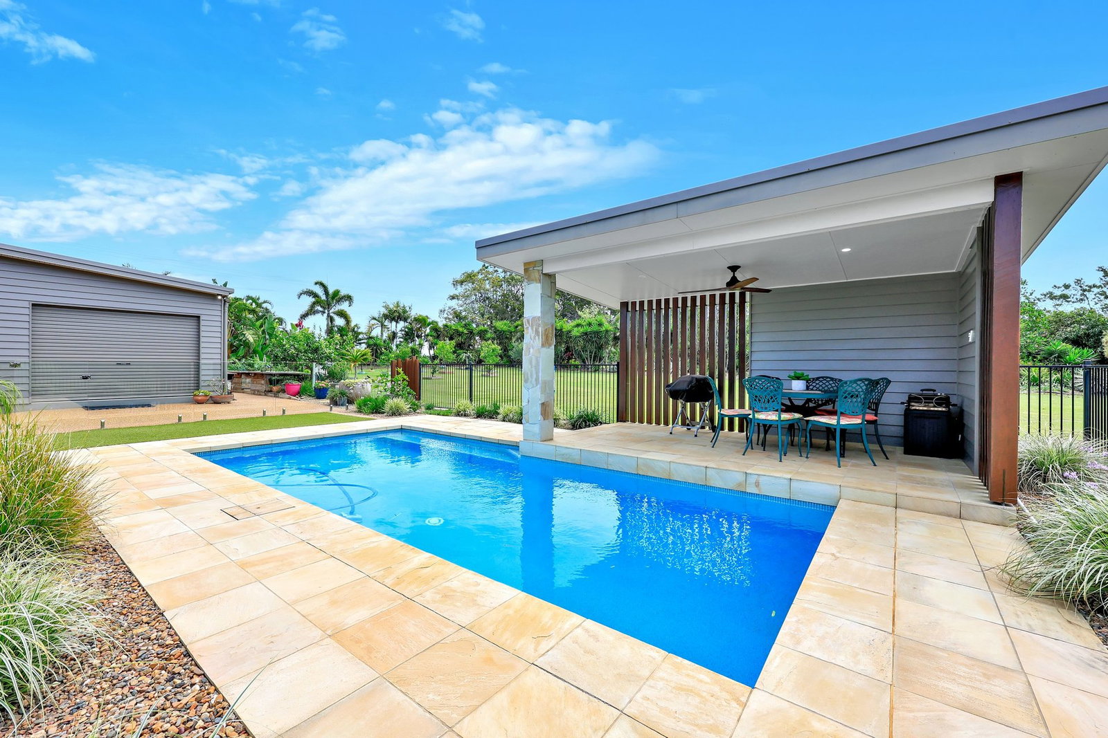 141 Seaview Road, Bargara  QLD  4670