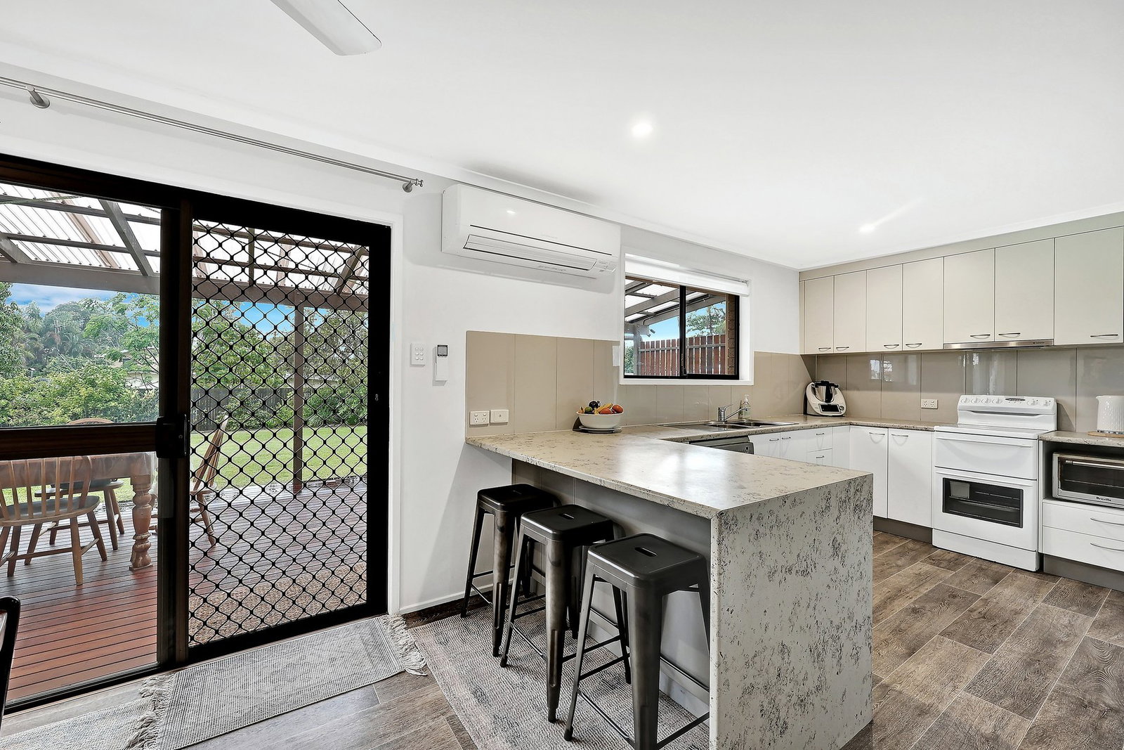 31 Jenalyn Crescent, Avoca  QLD  4670
