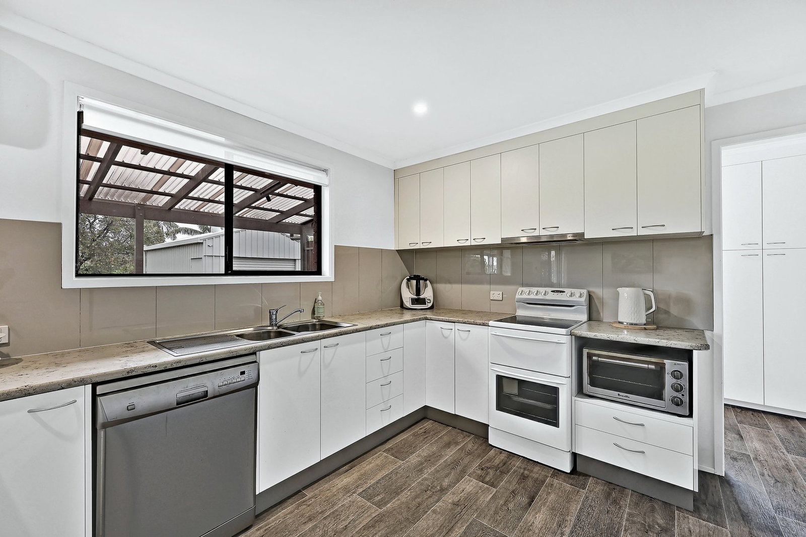 31 Jenalyn Crescent, Avoca  QLD  4670