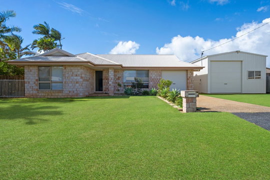 14 Ocean Street, Burnett Heads  QLD  4670