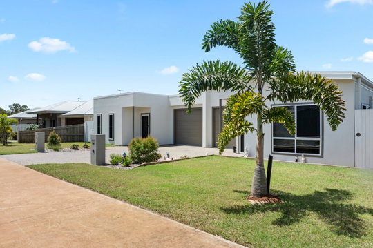 2/25 Penny Lane, Branyan  QLD  4670